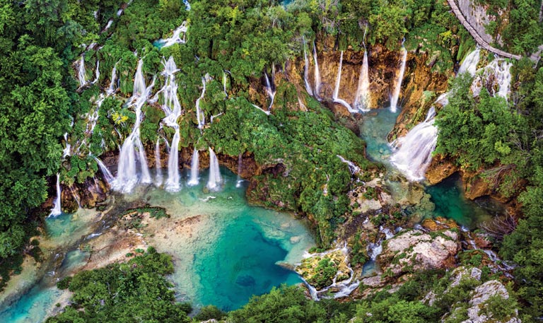 Croatia’s Stunning Plitvice Lakes
